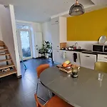 Petite Maison Dans Quartier Populaire Et Historique * トゥルネー