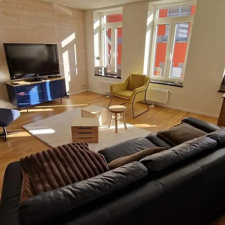 Petite Maison Dans Quartier Populaire Et Historique